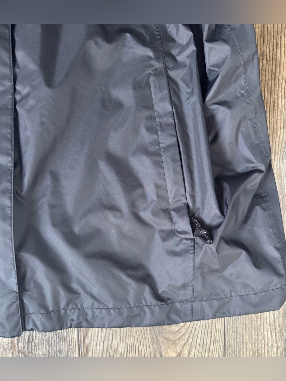 Columbia Women's Black Hooded omni tech Waterproof breathable Jacket - Picture 3 of 10